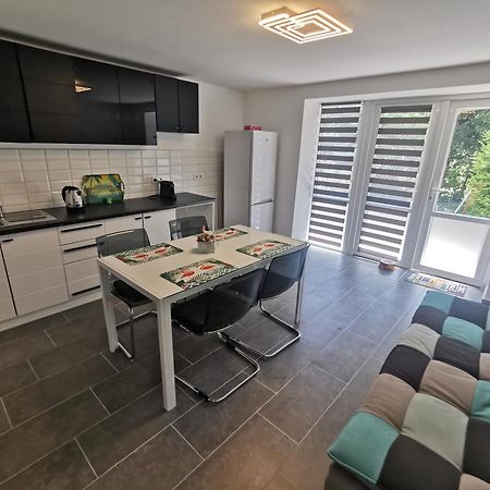 Апартаменты Balatonalmadi Kazinczy 2 Экстерьер фото
